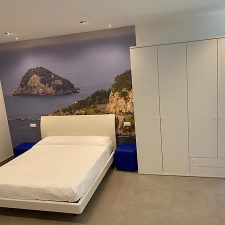 Torre Del Mare Rooms Bergeggi Rum bild