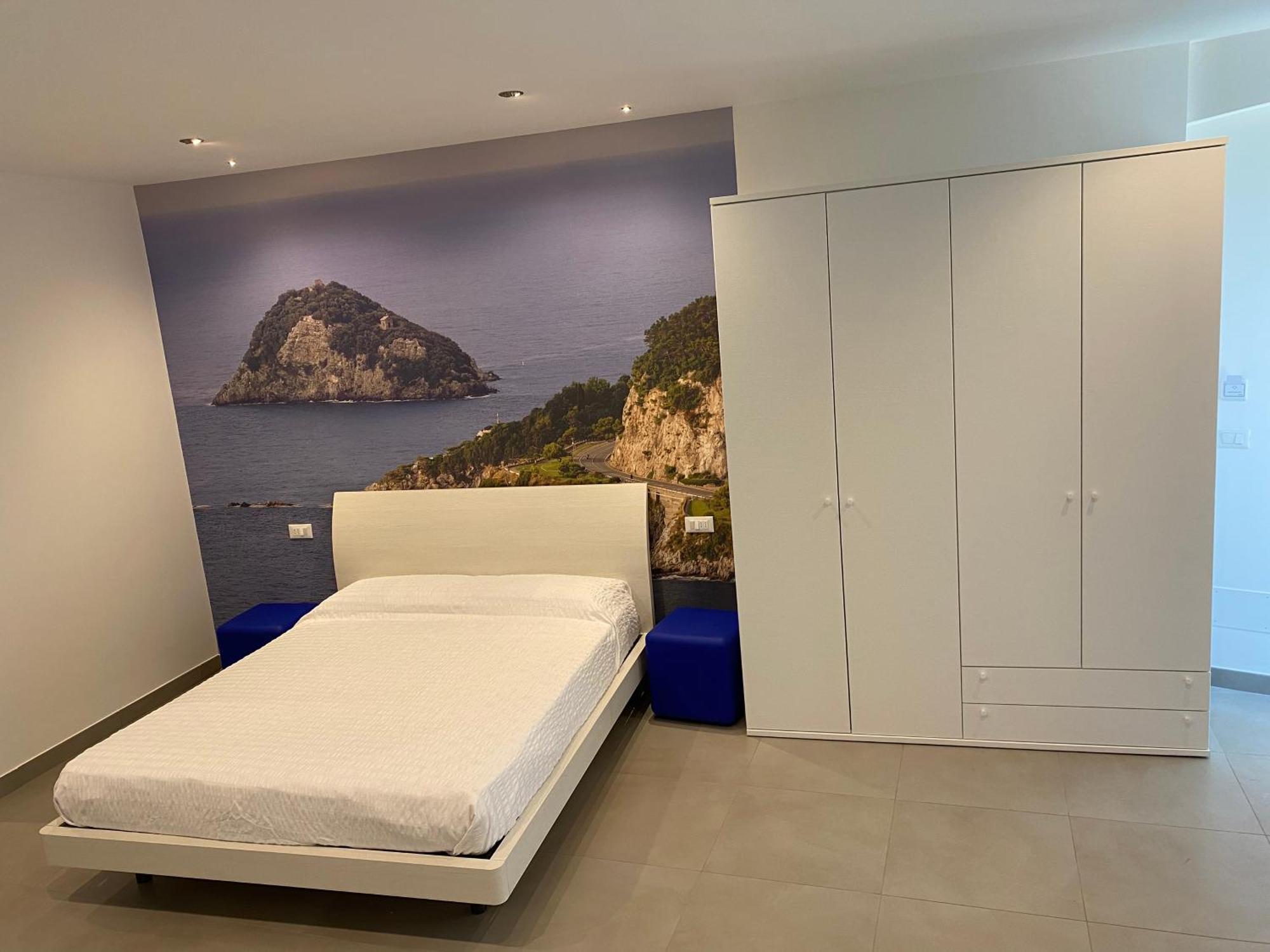 Torre Del Mare Rooms Bergeggi Rum bild